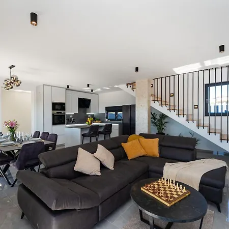 Opal By Interhome *