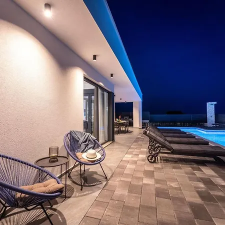 Opal By Interhome *
